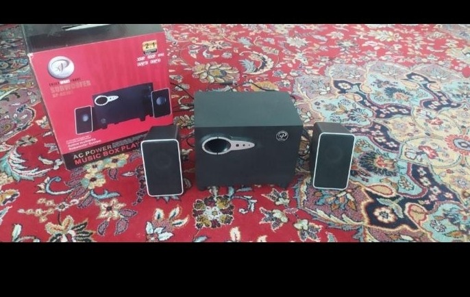 اسپیکر سه تیکه