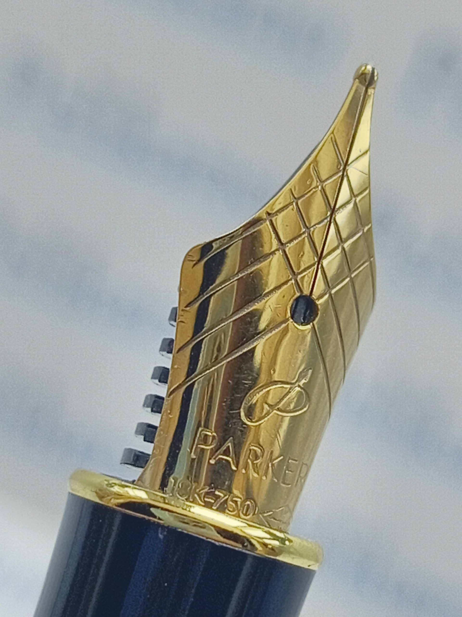 خودنویس آکبند پارکر سونت حک فرانسه (توضیحات)