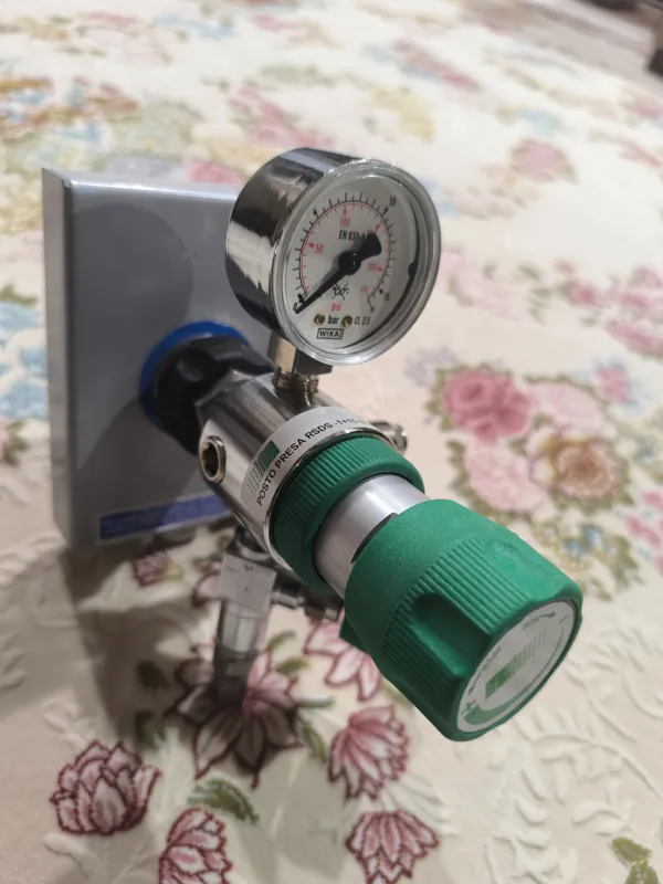 ولو پشت جی سی آزمایشگاه