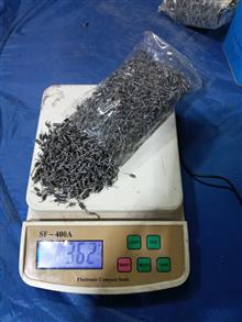 700