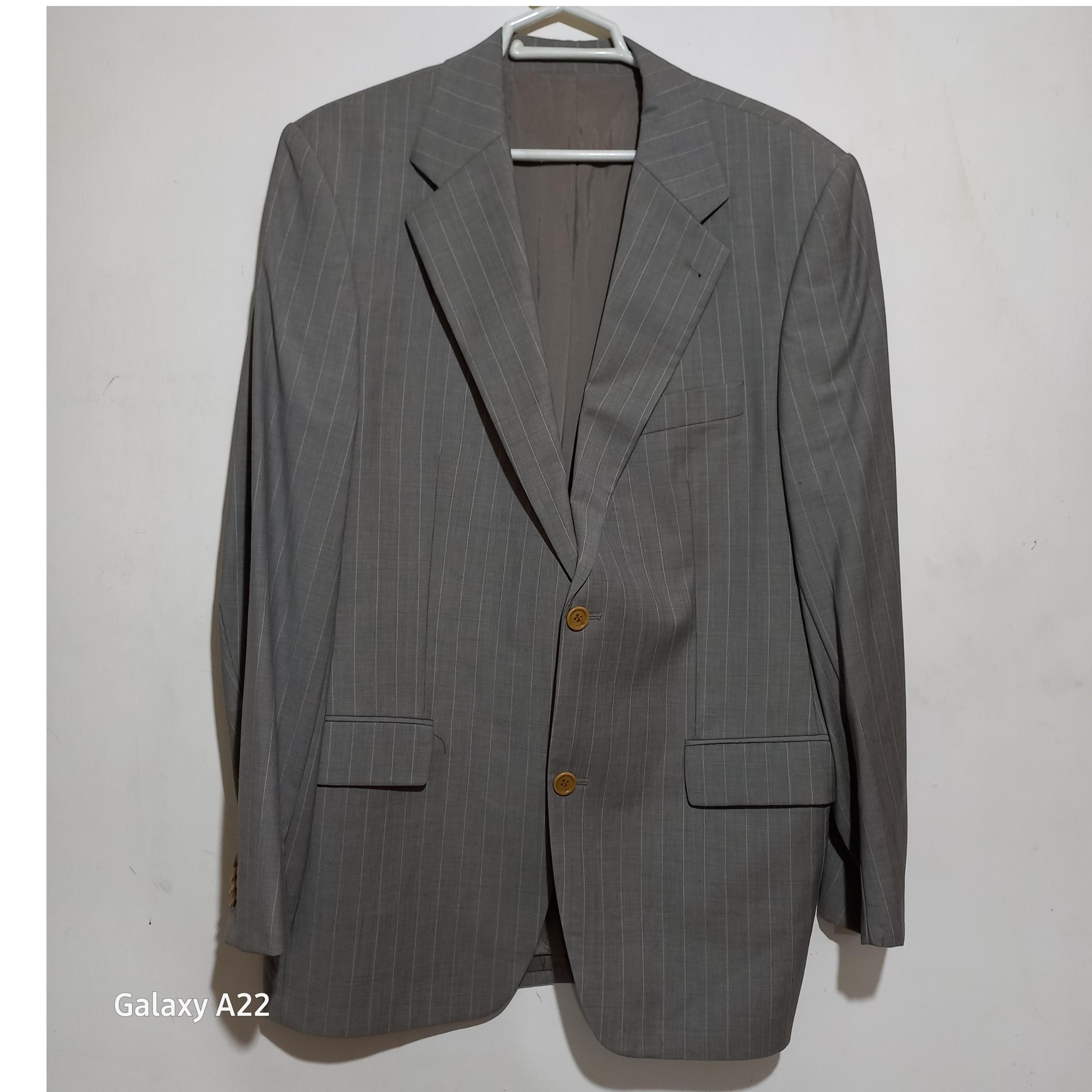 کت دو دکمه خط دار خارجی