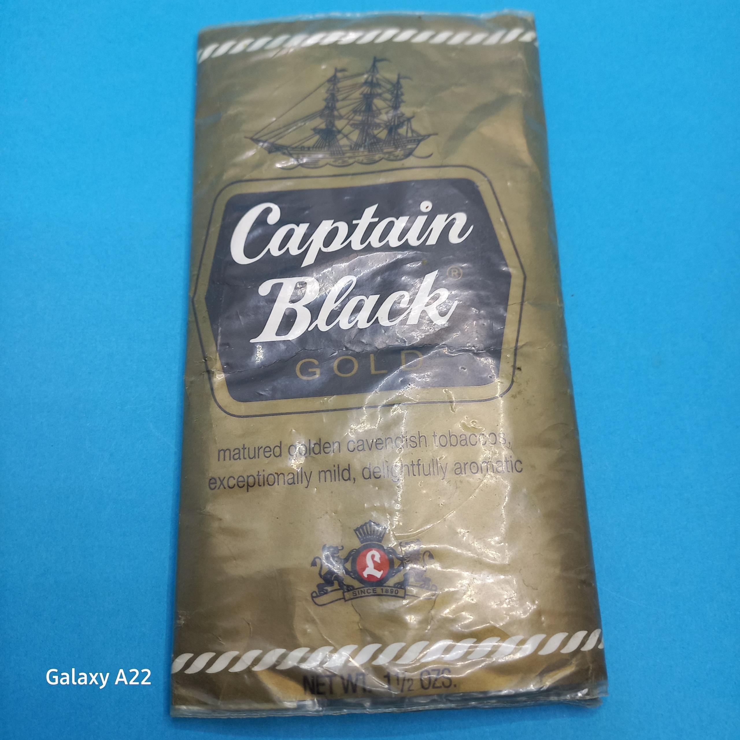 پاکت توتون پیپ کاپیتان بلک آمریکایی