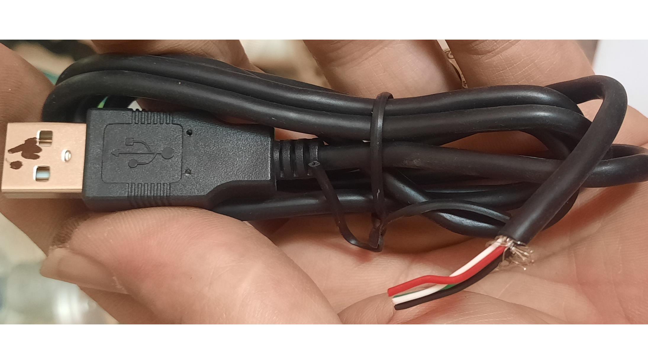 کابل USB نری آماده برا اتصال به هر دیوایسی
