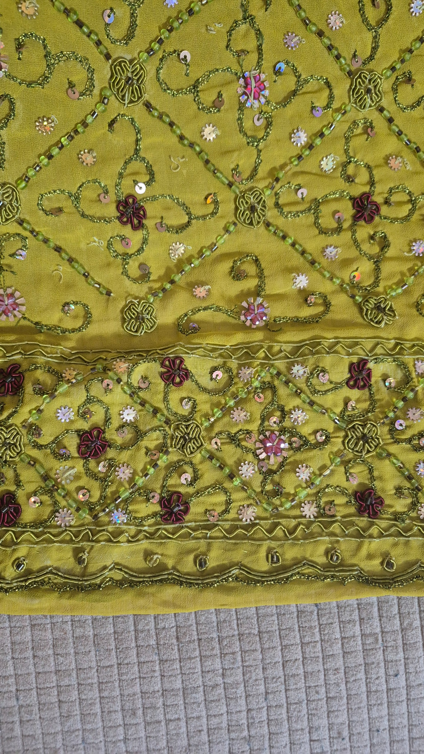 رومیزی تمام کار دست