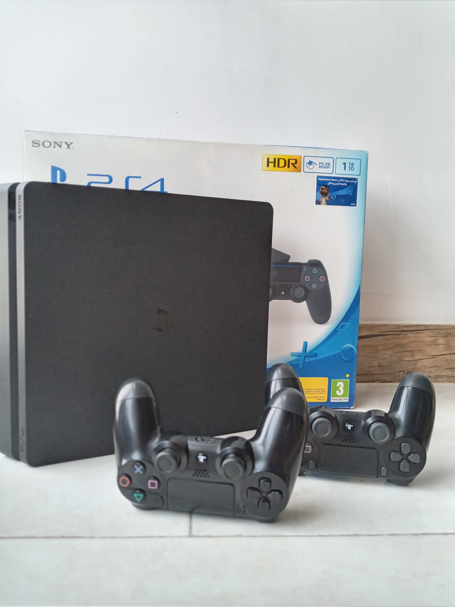 Ps4 اسلیم یک ترابایت کپی خور دودسته