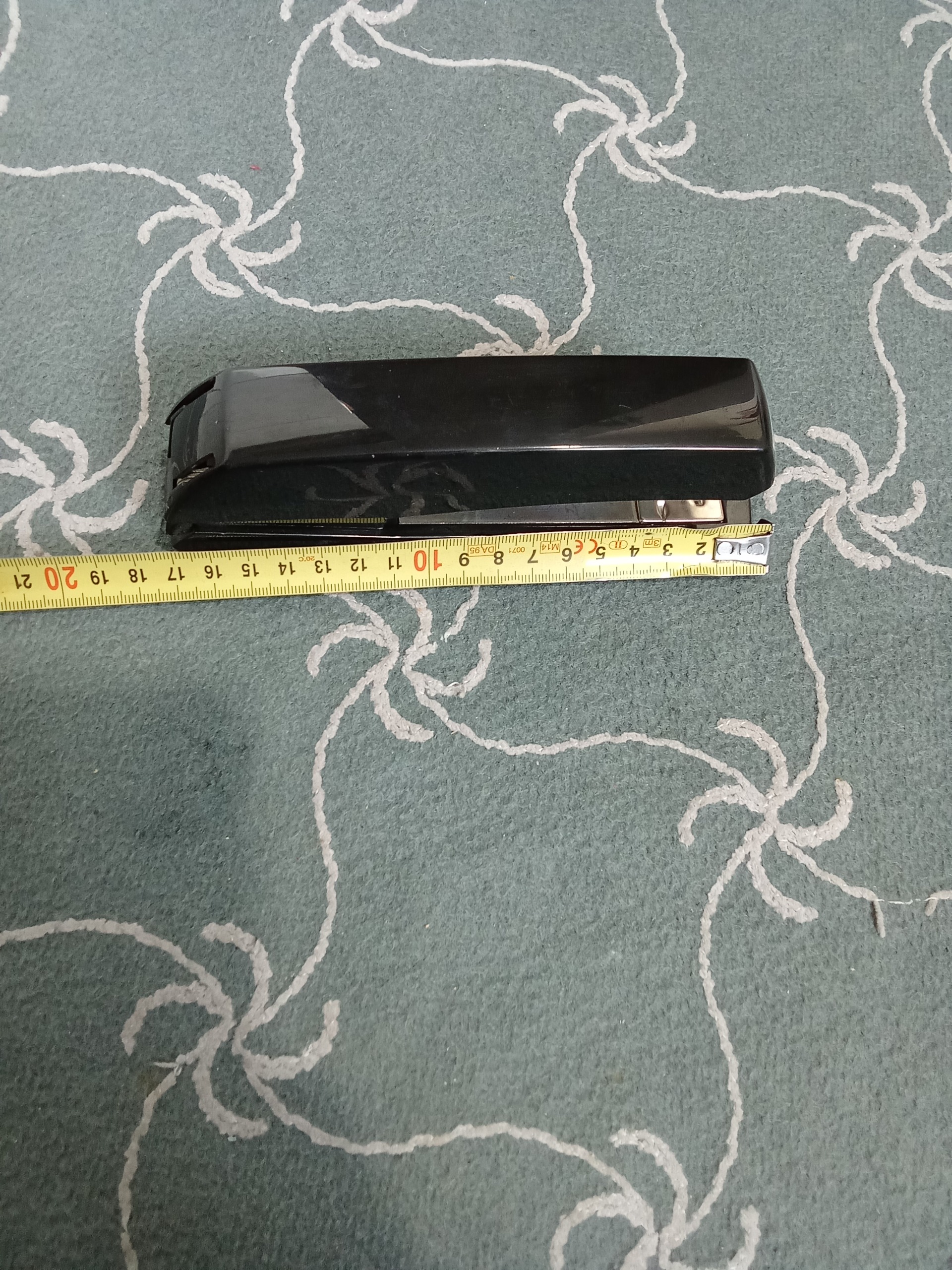  دستگاه منگنه راپید سوئد