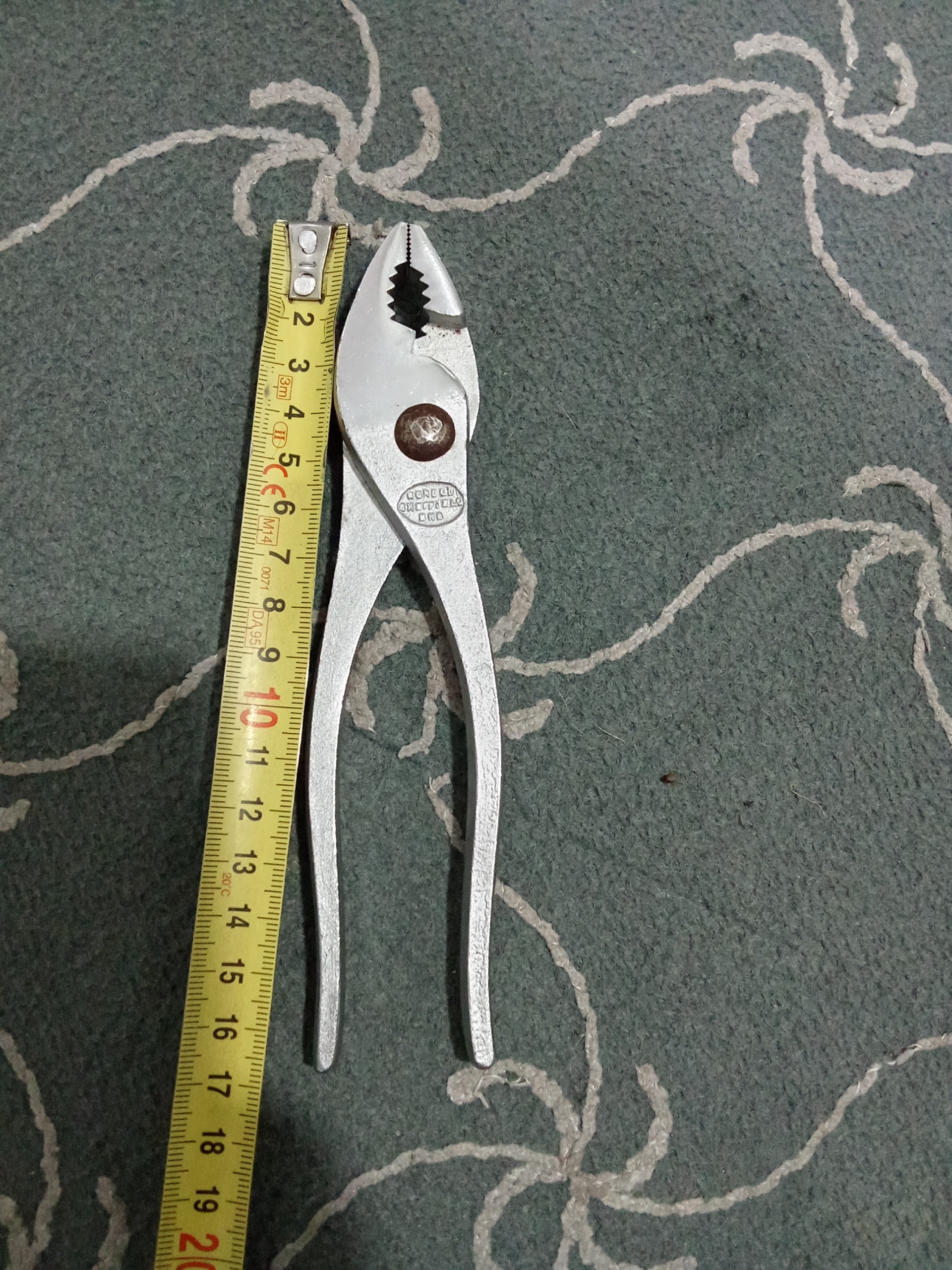 انبردست فوردی گوردون انگلیس