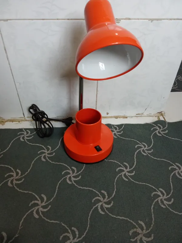 چراغ مطالعه کرونا