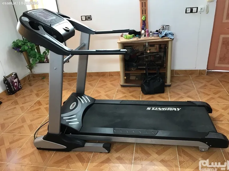 تردمیل بسیار نو m8000i stingray