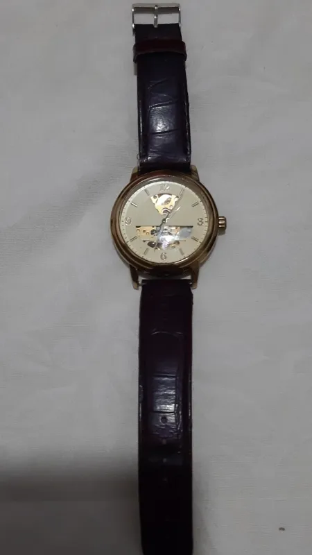 ساعت کوکی بند چرمی