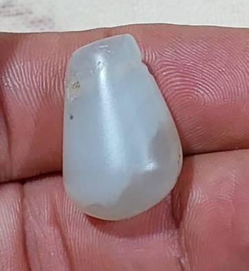مهره جزع کهنه تراش اشک
