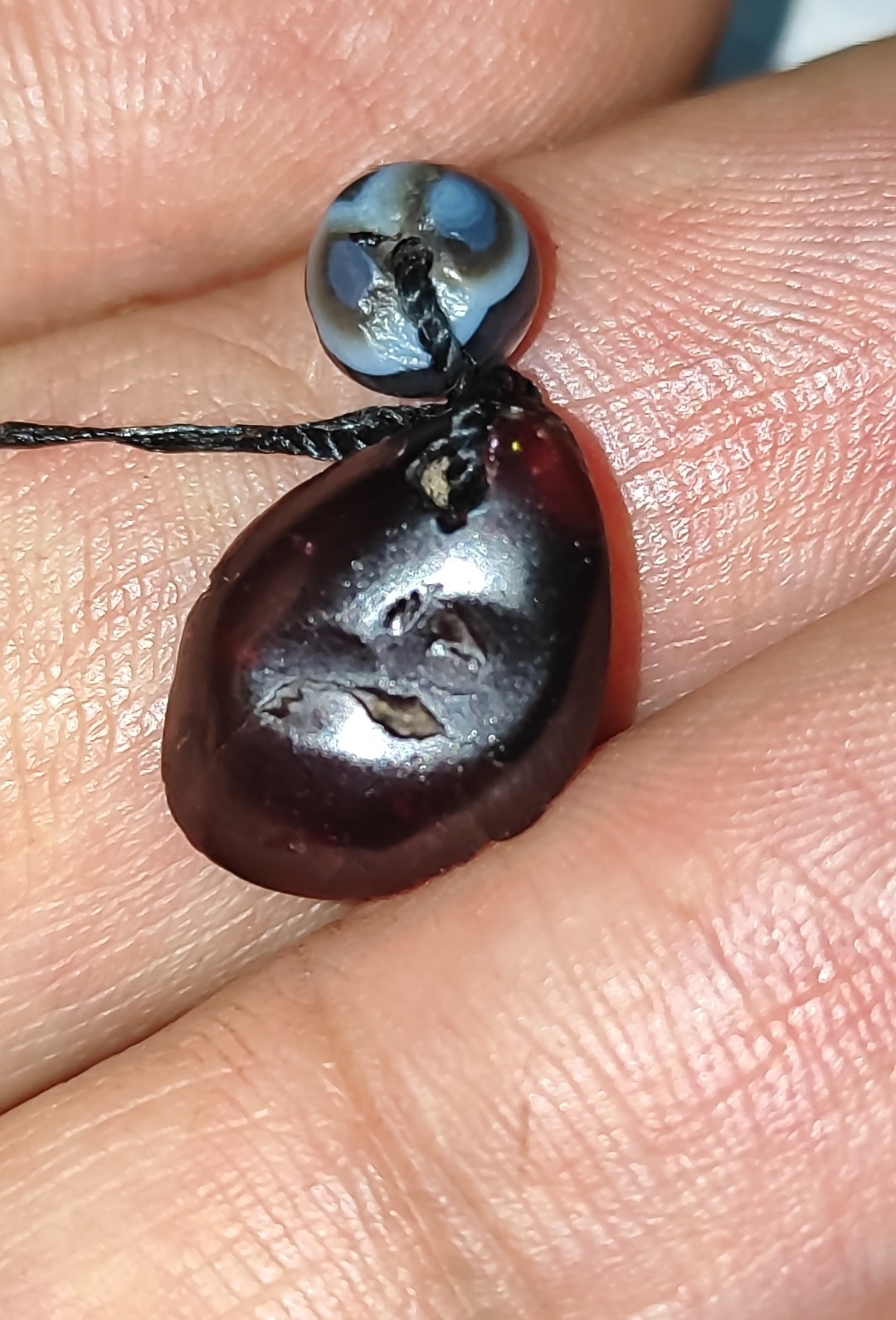 مهره یاقوت سیلان تراش قبیله ای با مهره مهر