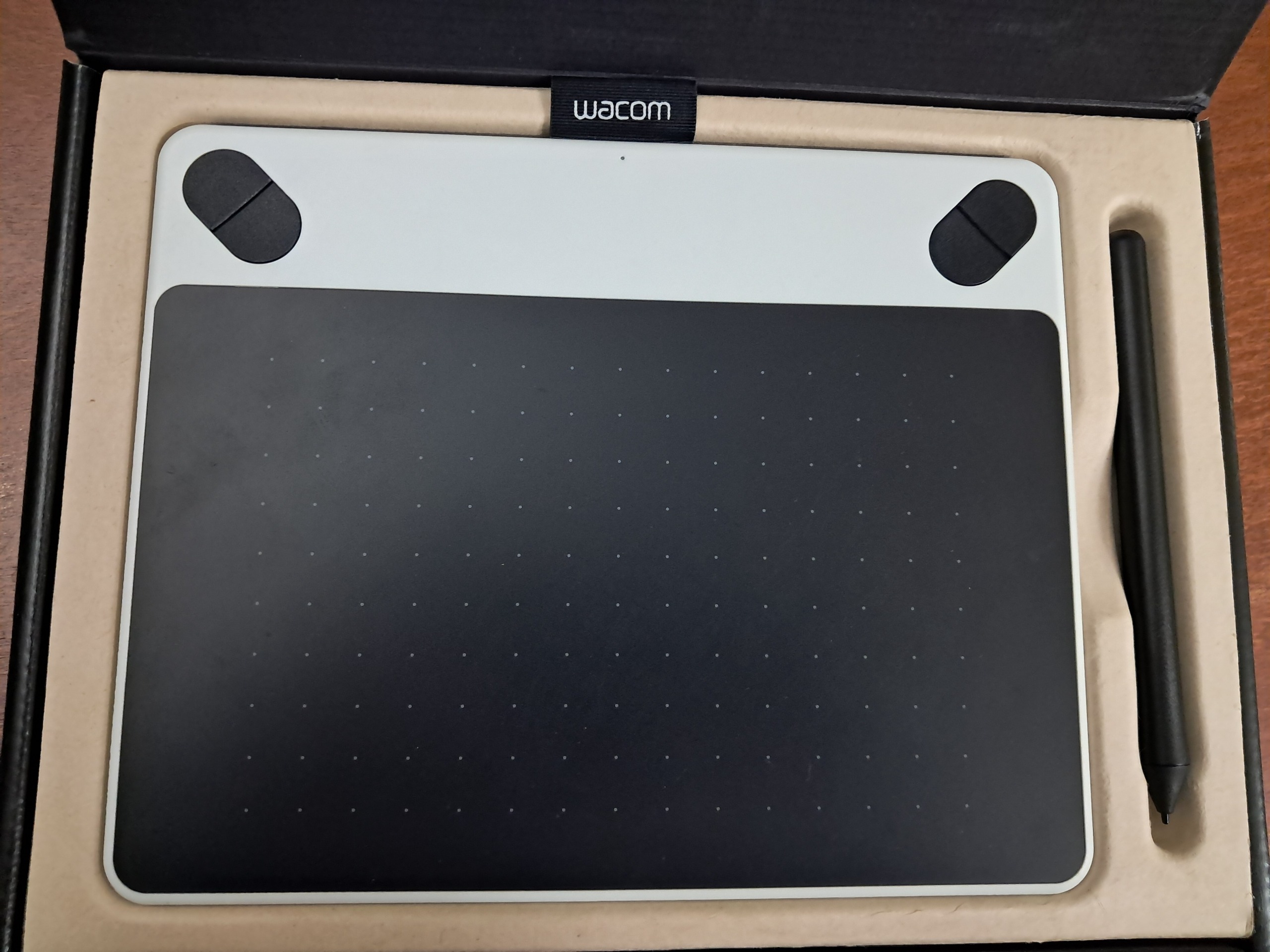 قلم نوری wacom مدل intuos