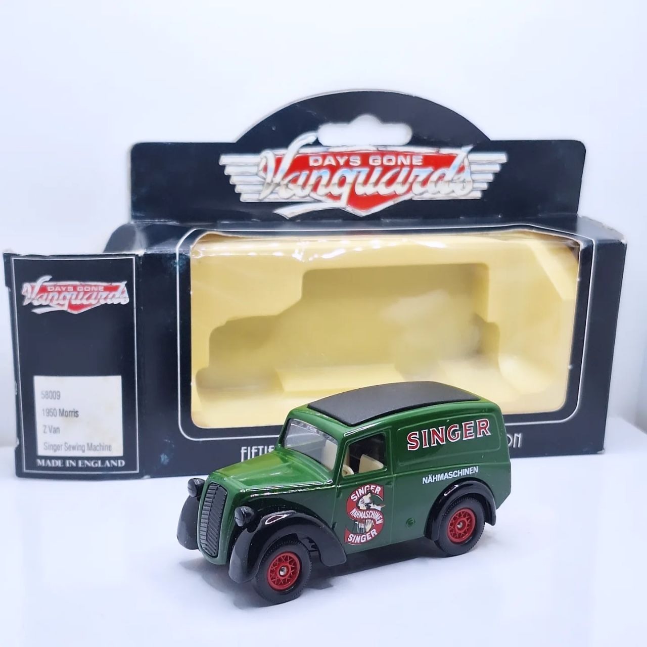 موریس  مینور  انگلیسی با جعبه ساخت 1980