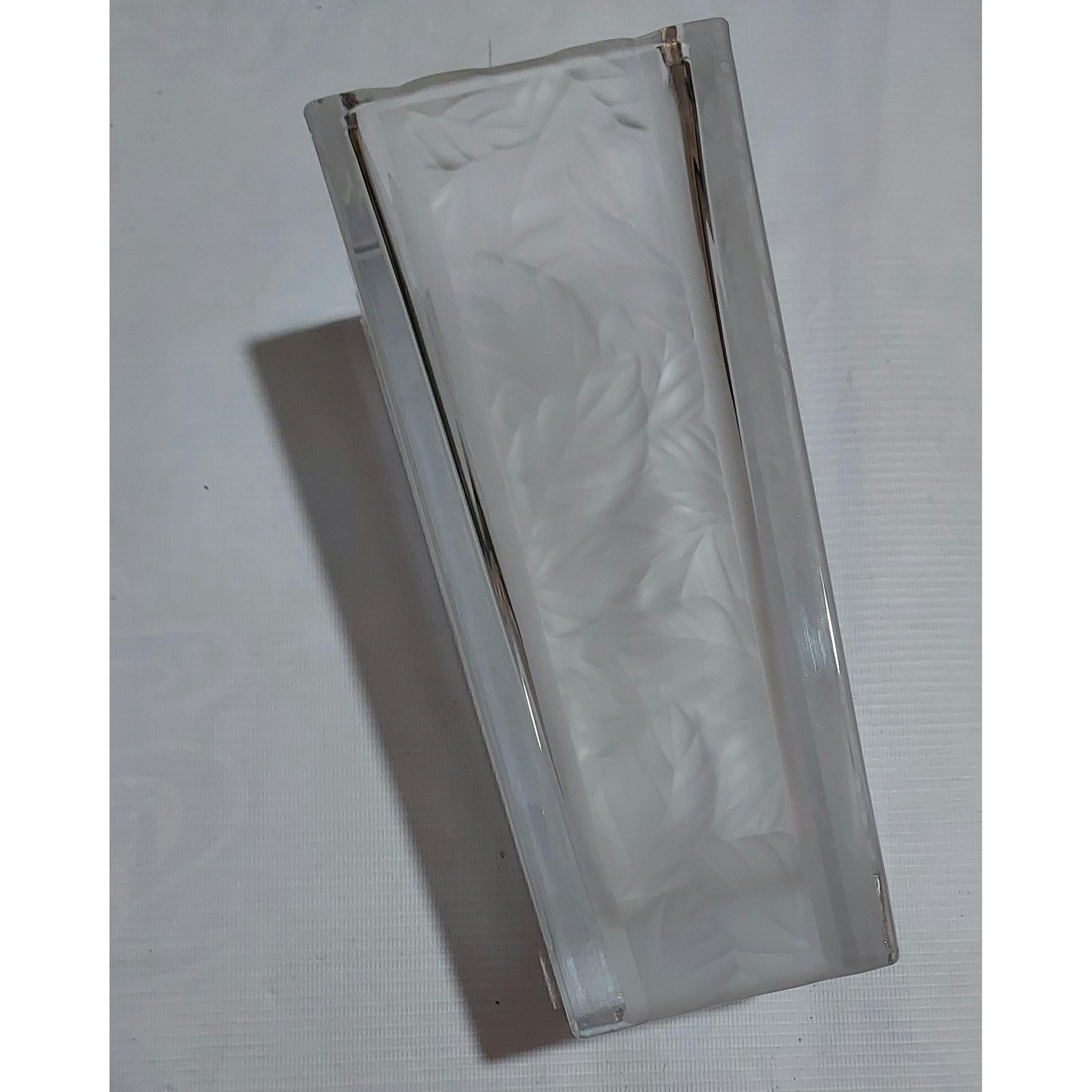 گلدان کریستال یخی (طرح برگ) (کد تخفیف)