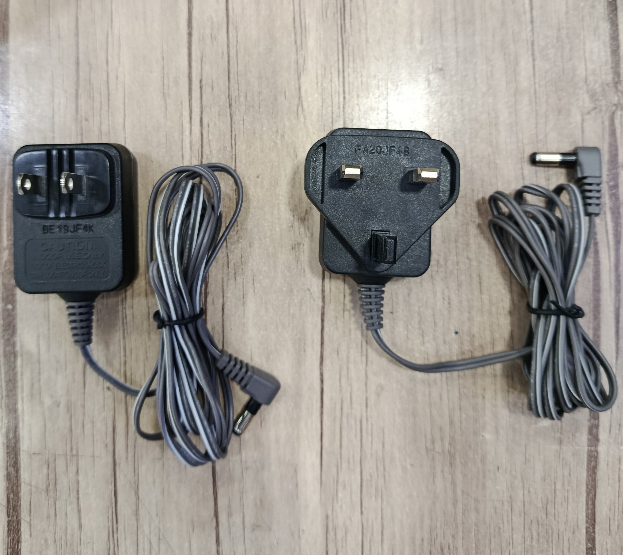 2 عدد آداپتور اصلی تلفن پاناسونیک