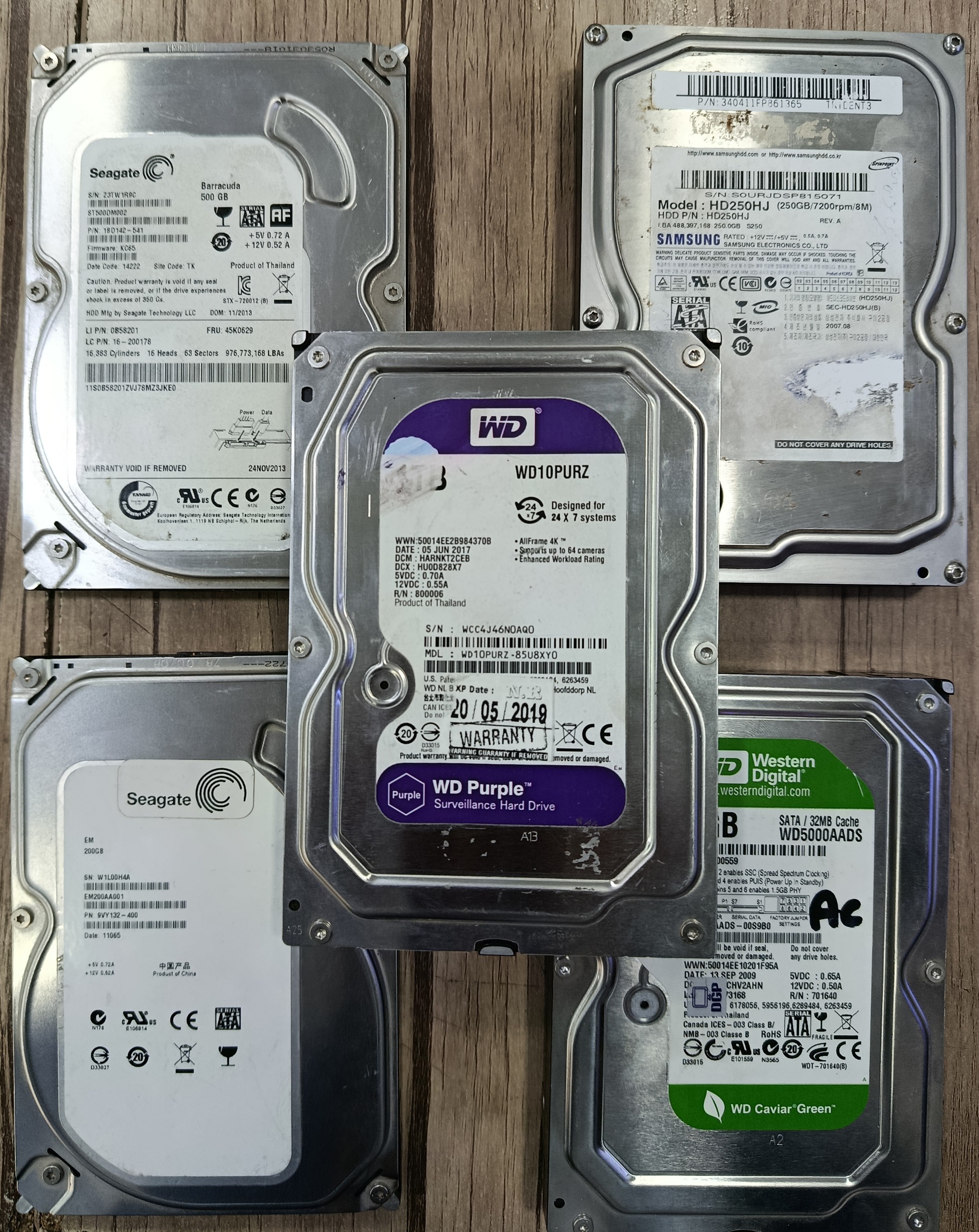 5 عدد هارد کامپیوتر در مدل و ظرفیت های مختلف