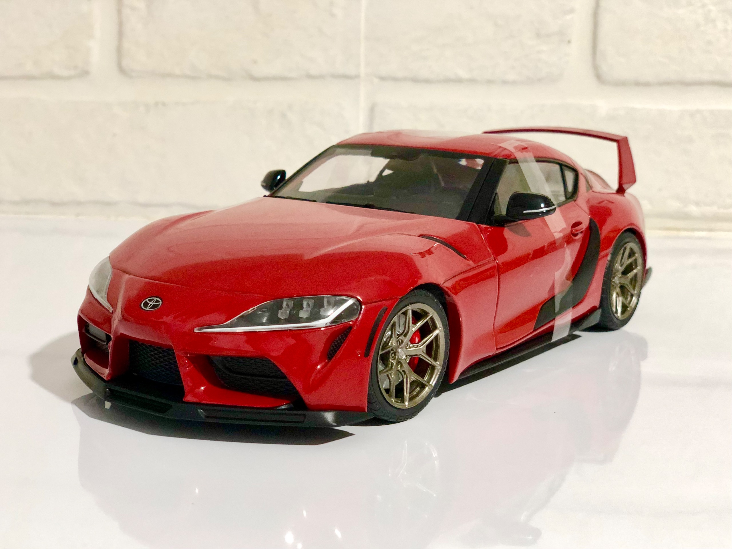 ماکت بینظیر تویوتا SUPRA سولیدو 1/18