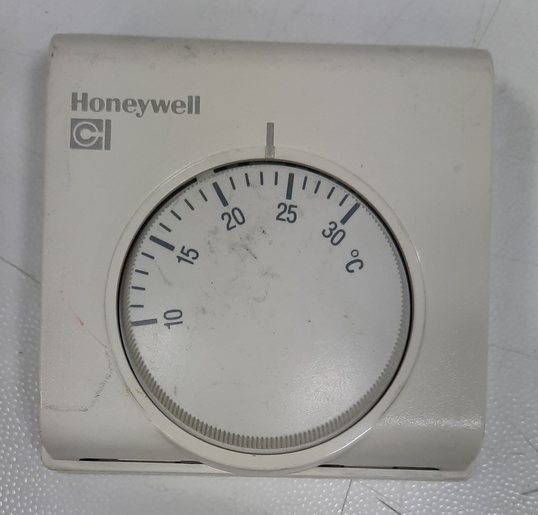 ترموستات اتاقی Honeywell دو فصل