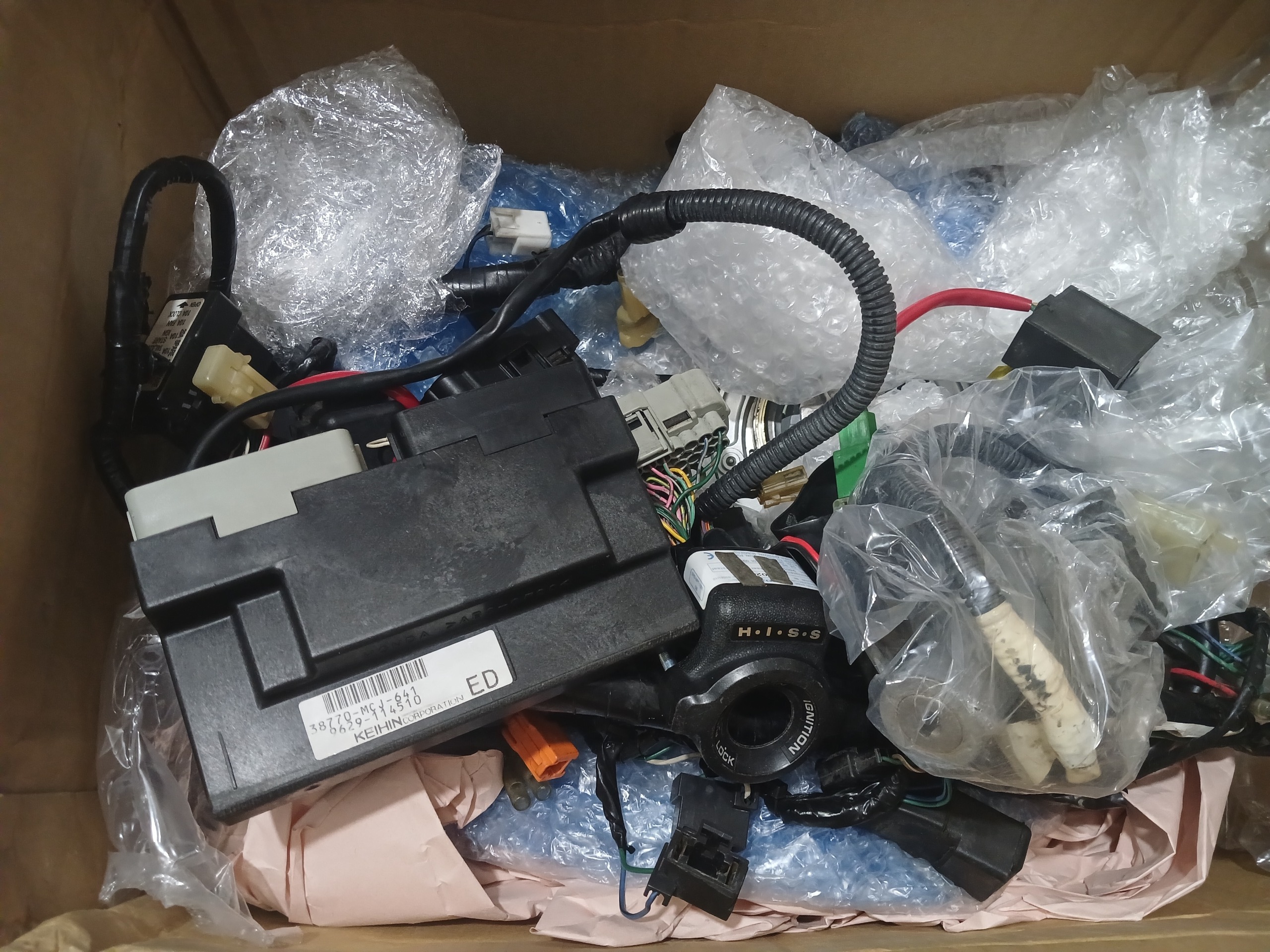 سیم کشی ایسیو آنتن سویچ CBR929