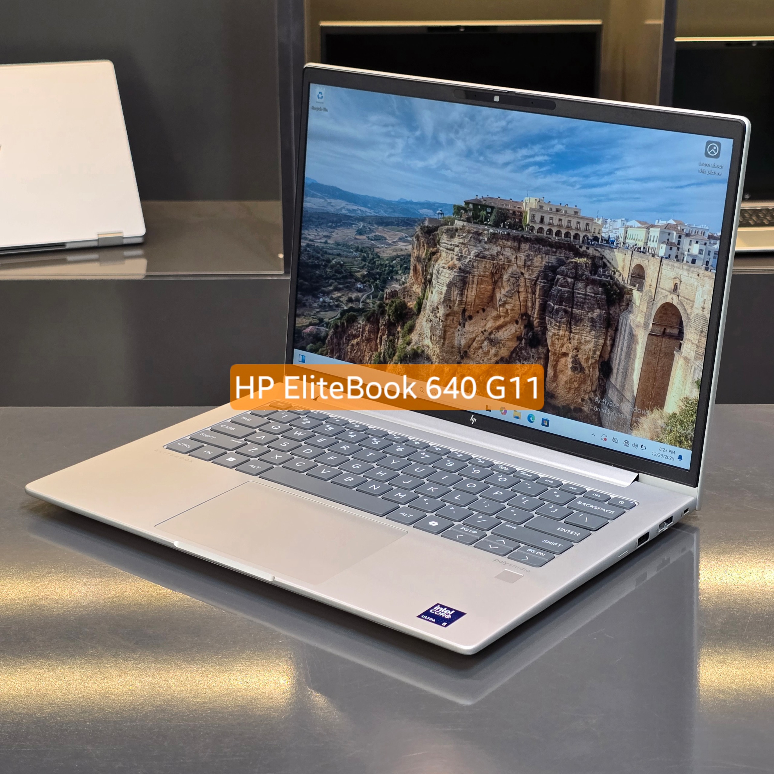 HP EliteBook 640 G11