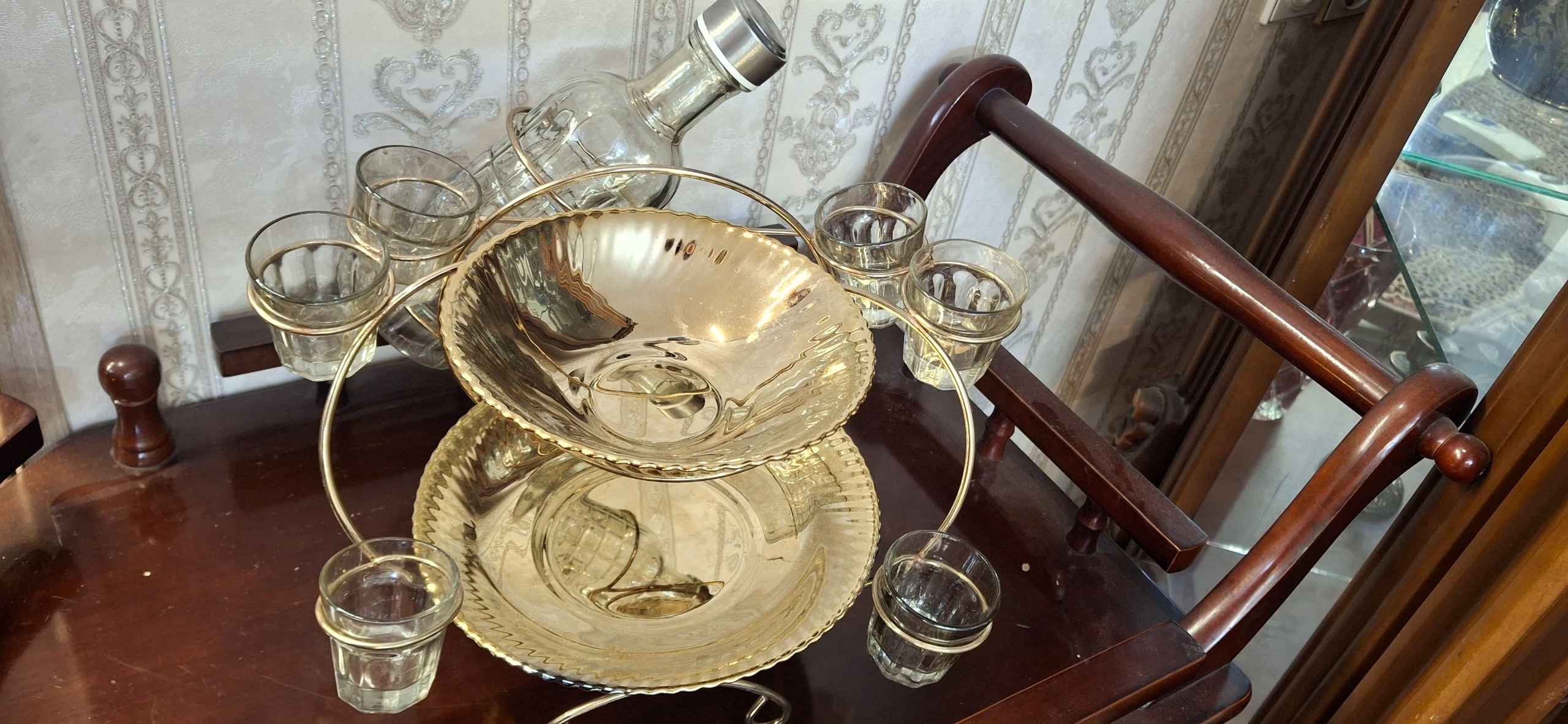 ظرف پذیرایی سه کاره