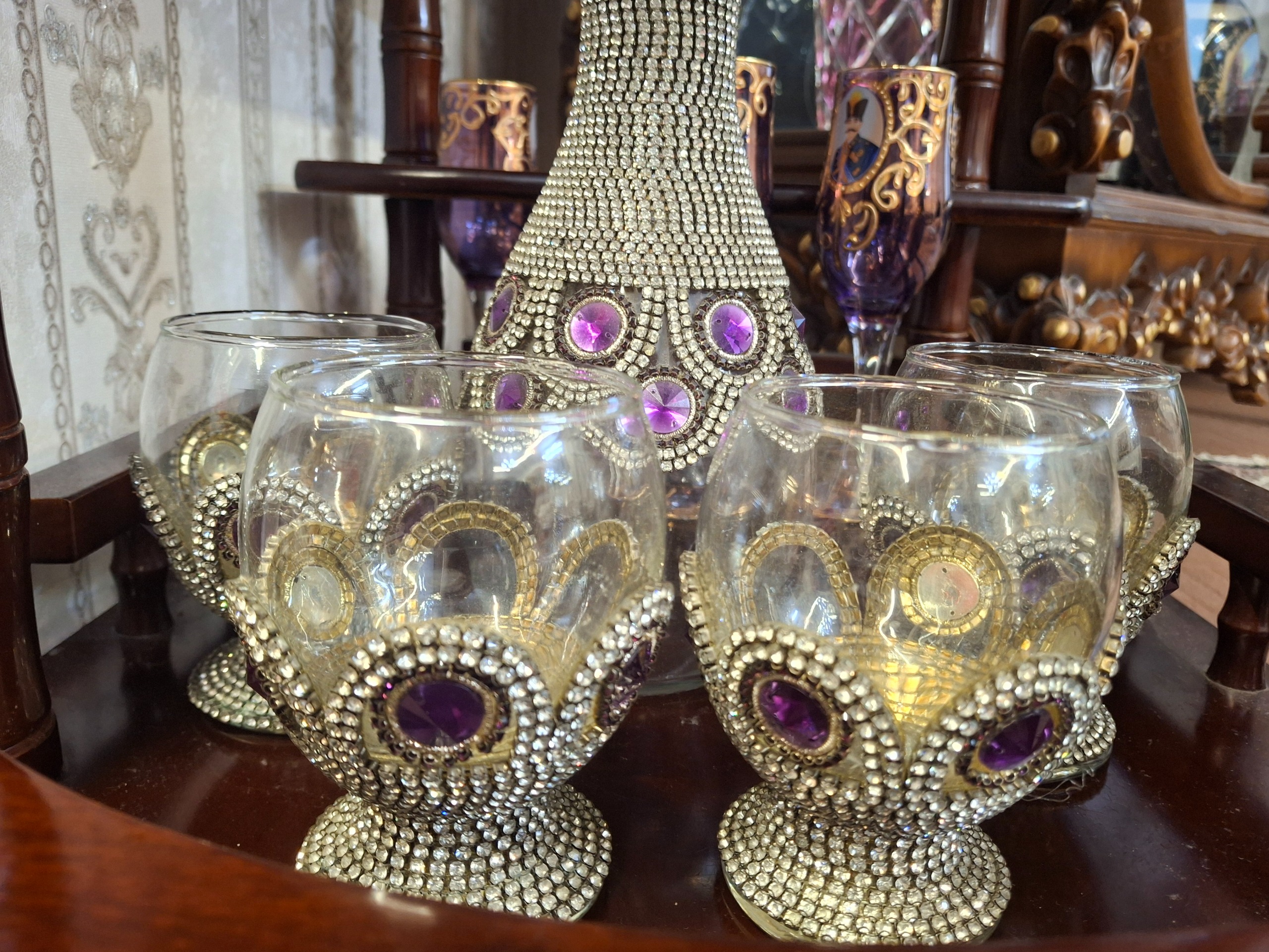 تنگ و جام 4 نفره نگین کاری فاخر