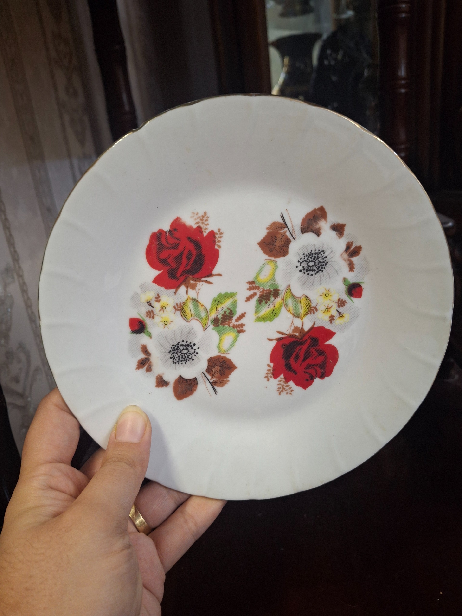 بشقاب پیش دستی چینی گل قرمز تکی ارسال رایگان