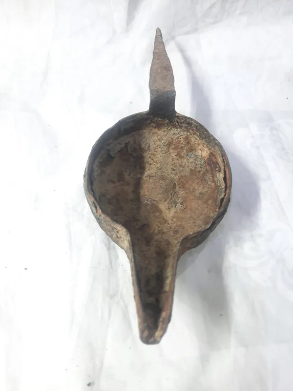 پی سوز آهنی قدیمی