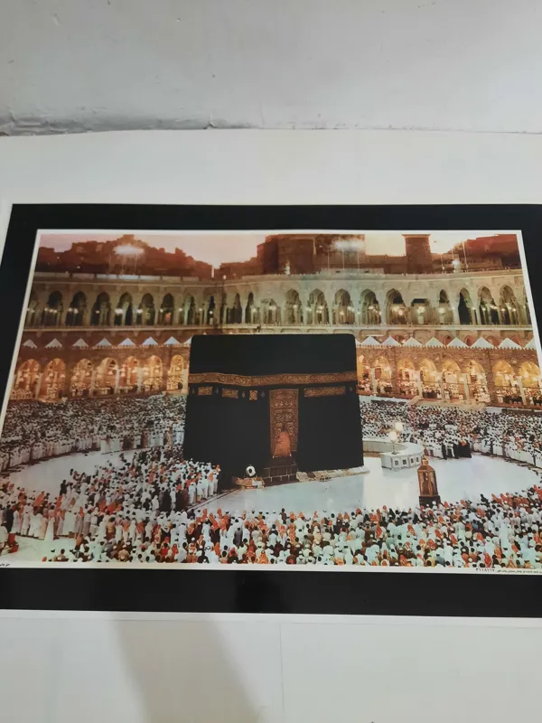 پوستر قدیمی کعبه ابعاد در پایین صفحه
