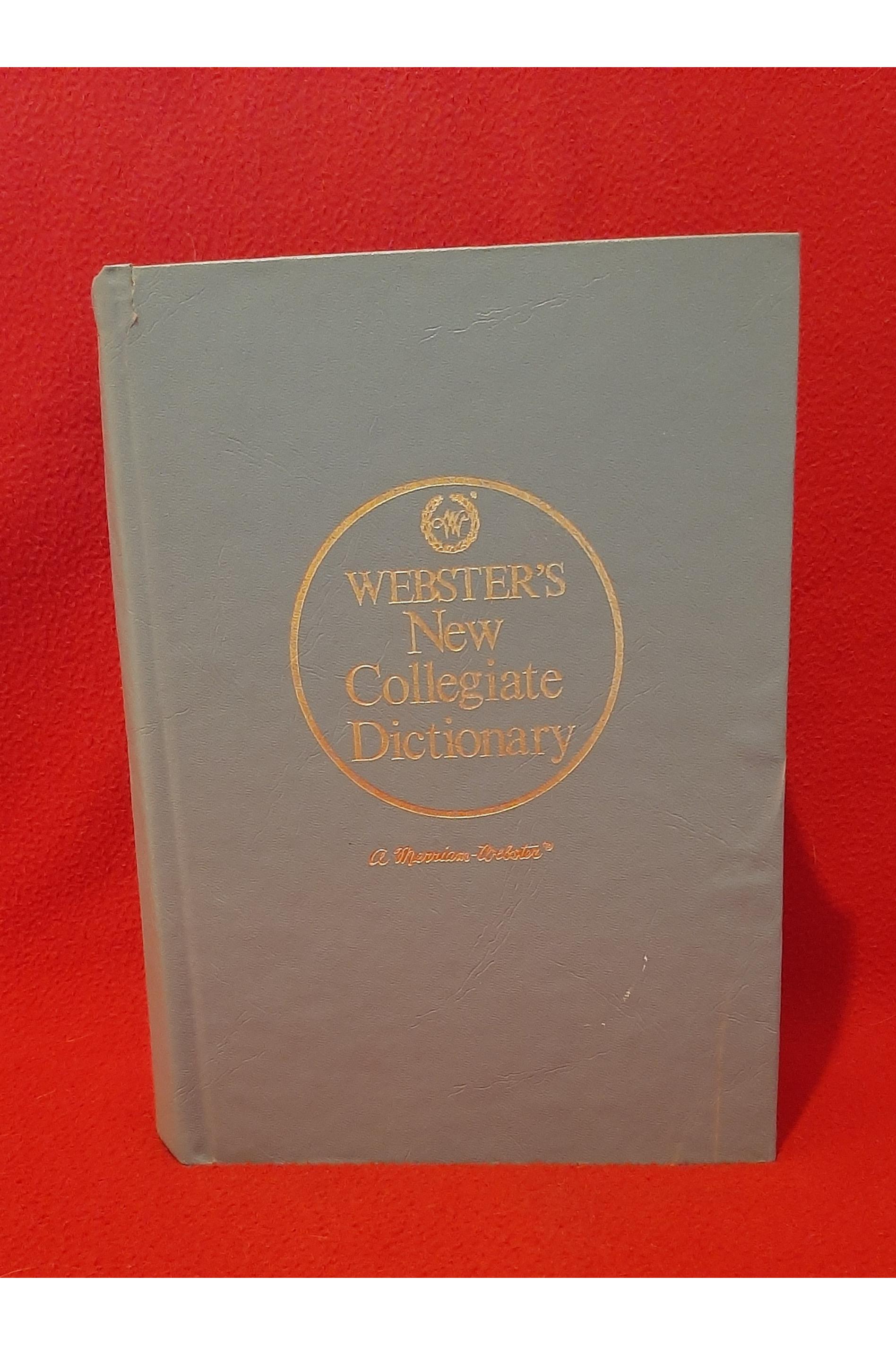 کتاب دیکشنری وبستر ( توضیح دارد )