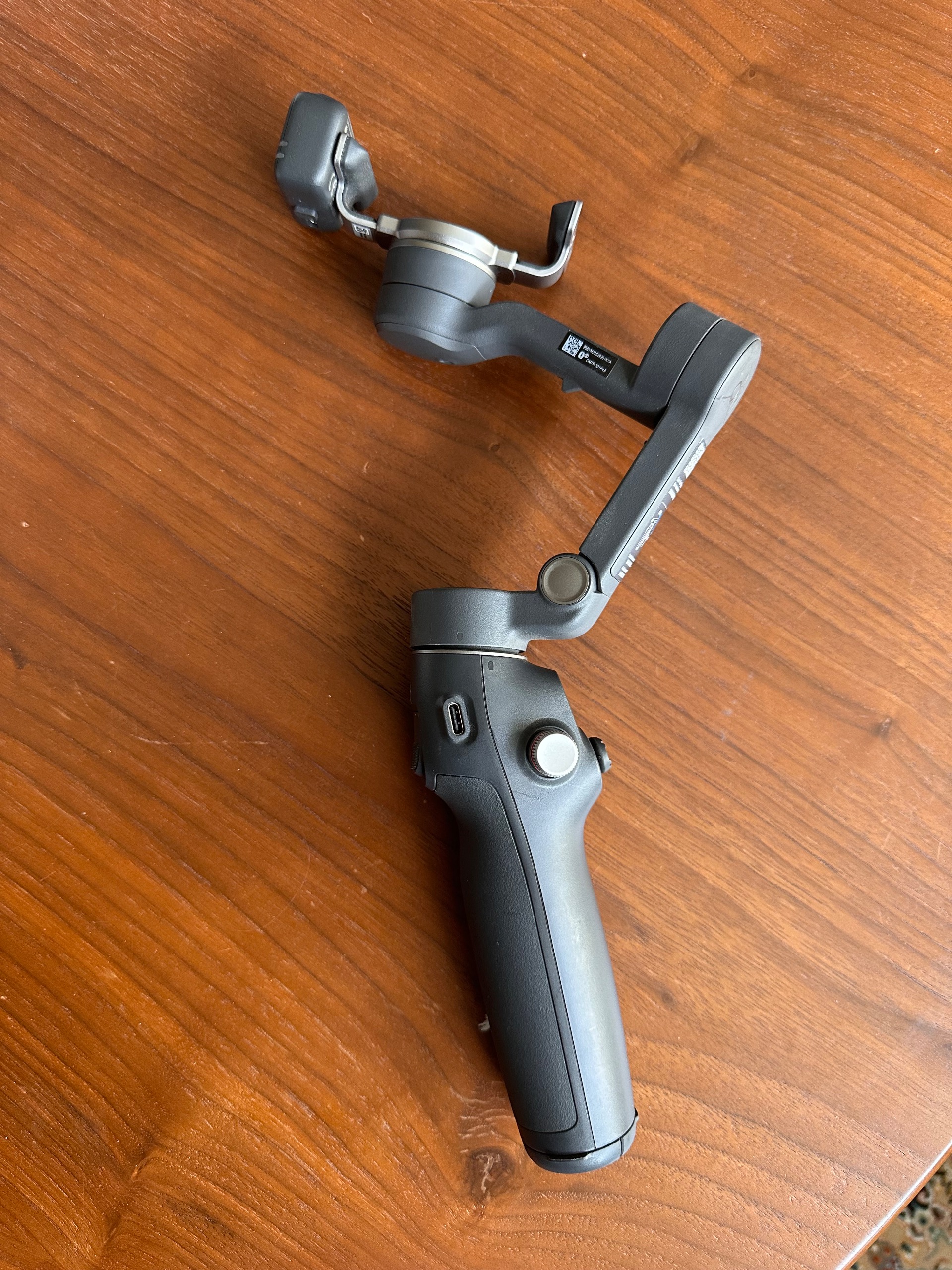 گیمبال گوشی DJI