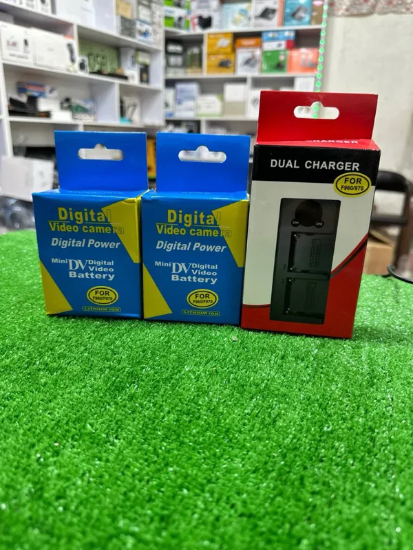 شارژر و باتری دوربین F950_f970