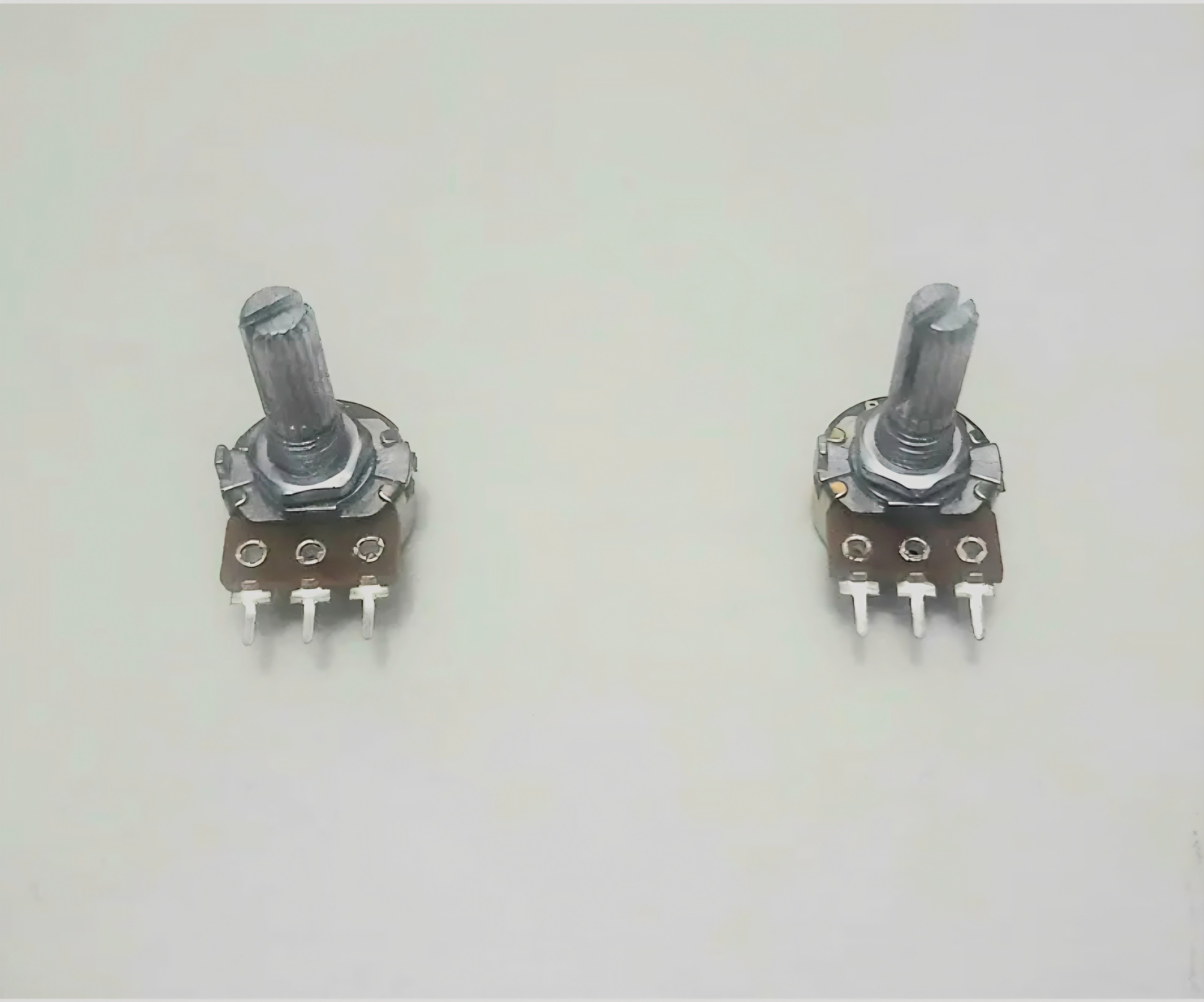 جفت ولوم تک کانال 250 کیلو اهم