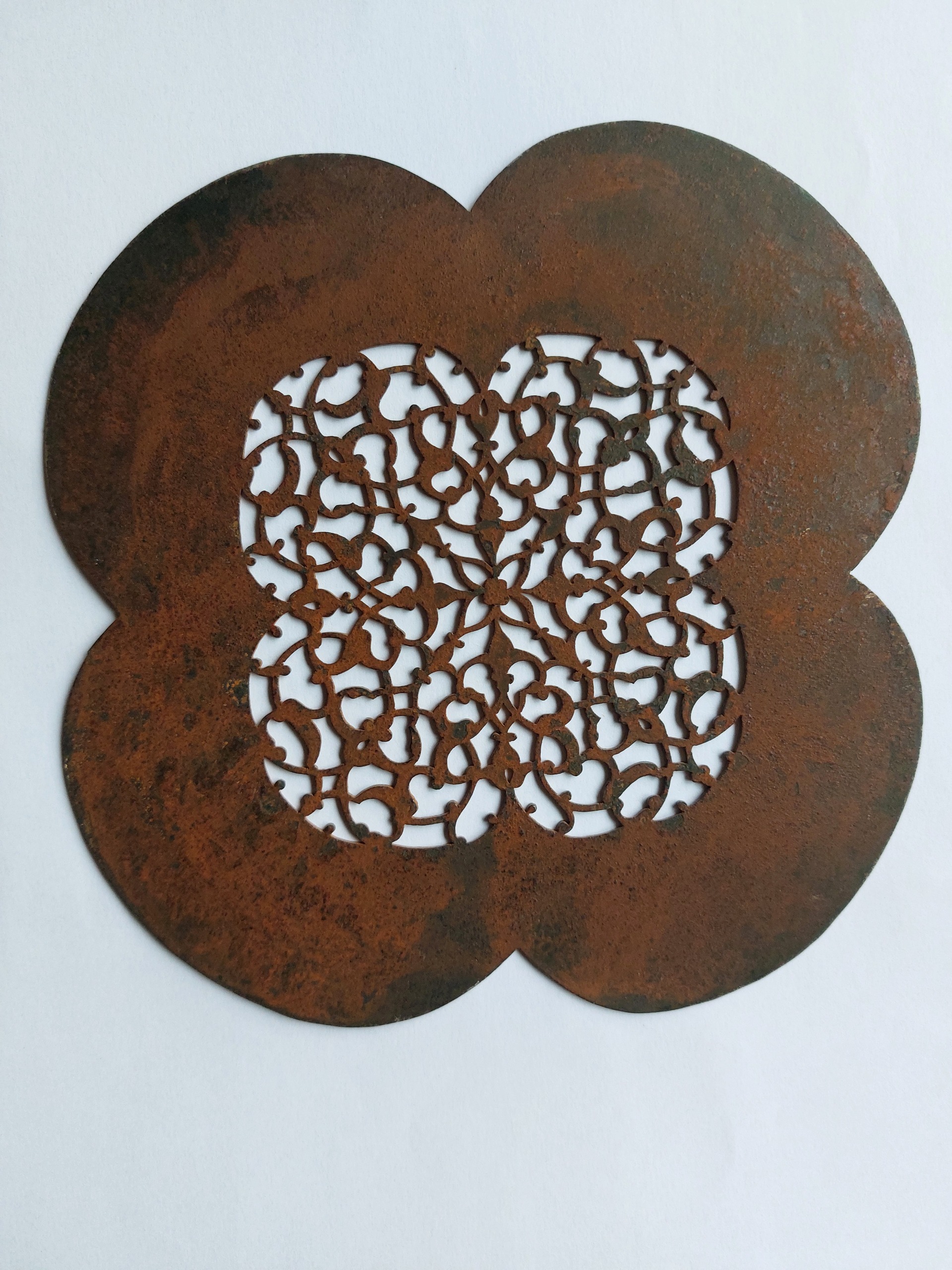 کتیبه مشبک فولادی اره کاری قدیمی