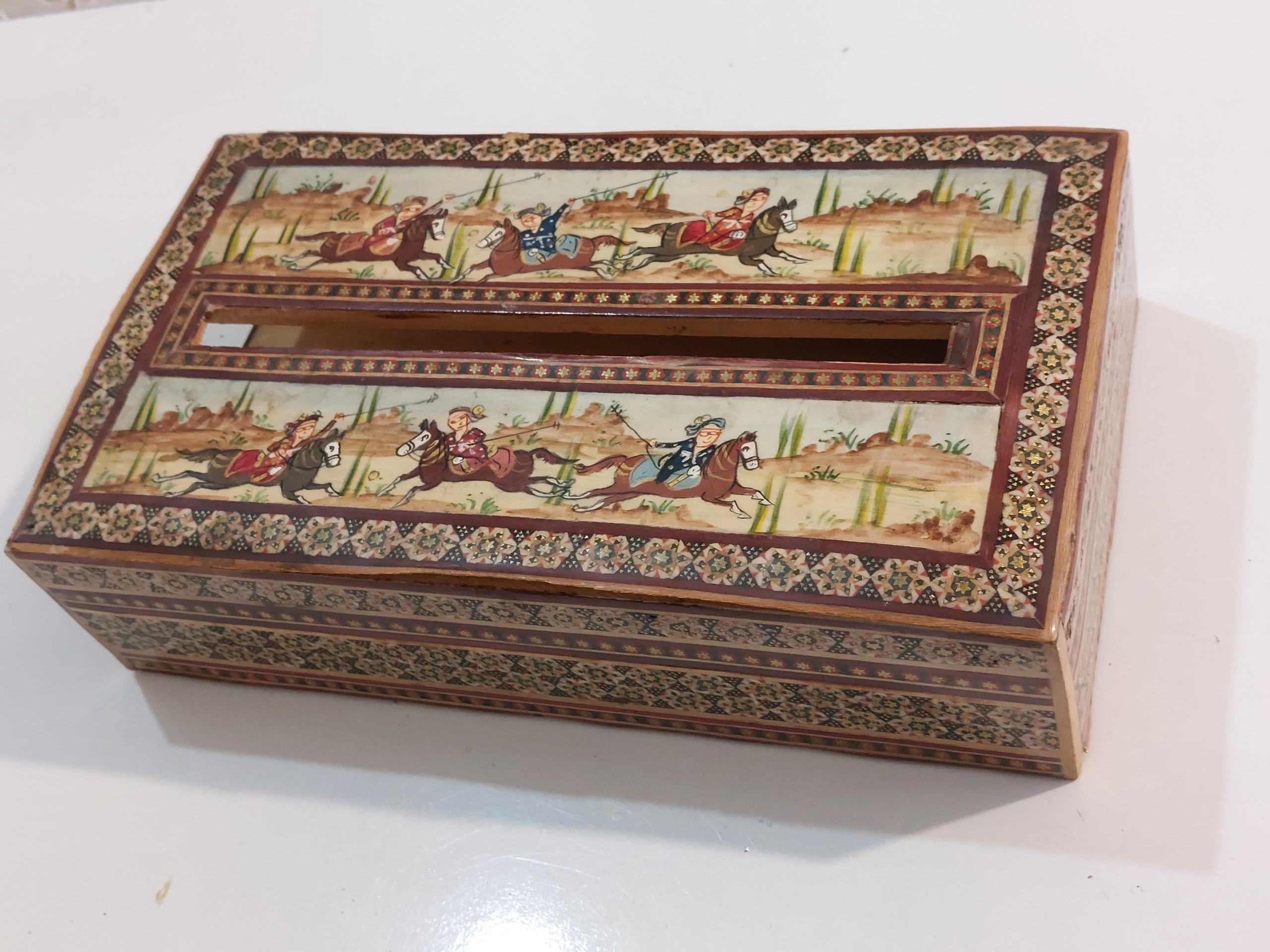 جعبه خاتم جا دستمال کاغذی همراه با نقاشی شکارگاه