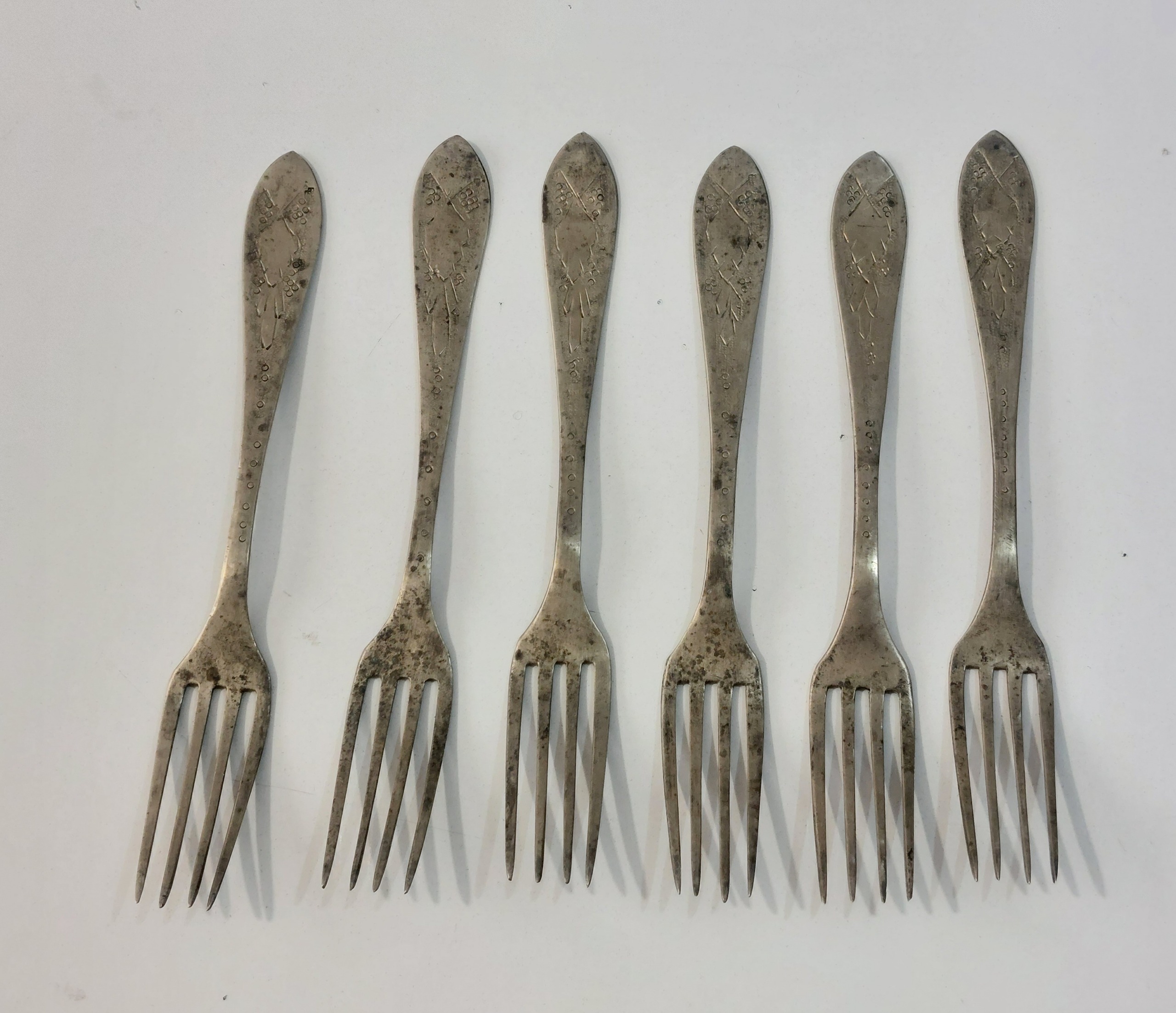 6 چنگال ورشو قلم زنی شده مهر دار قدیمی