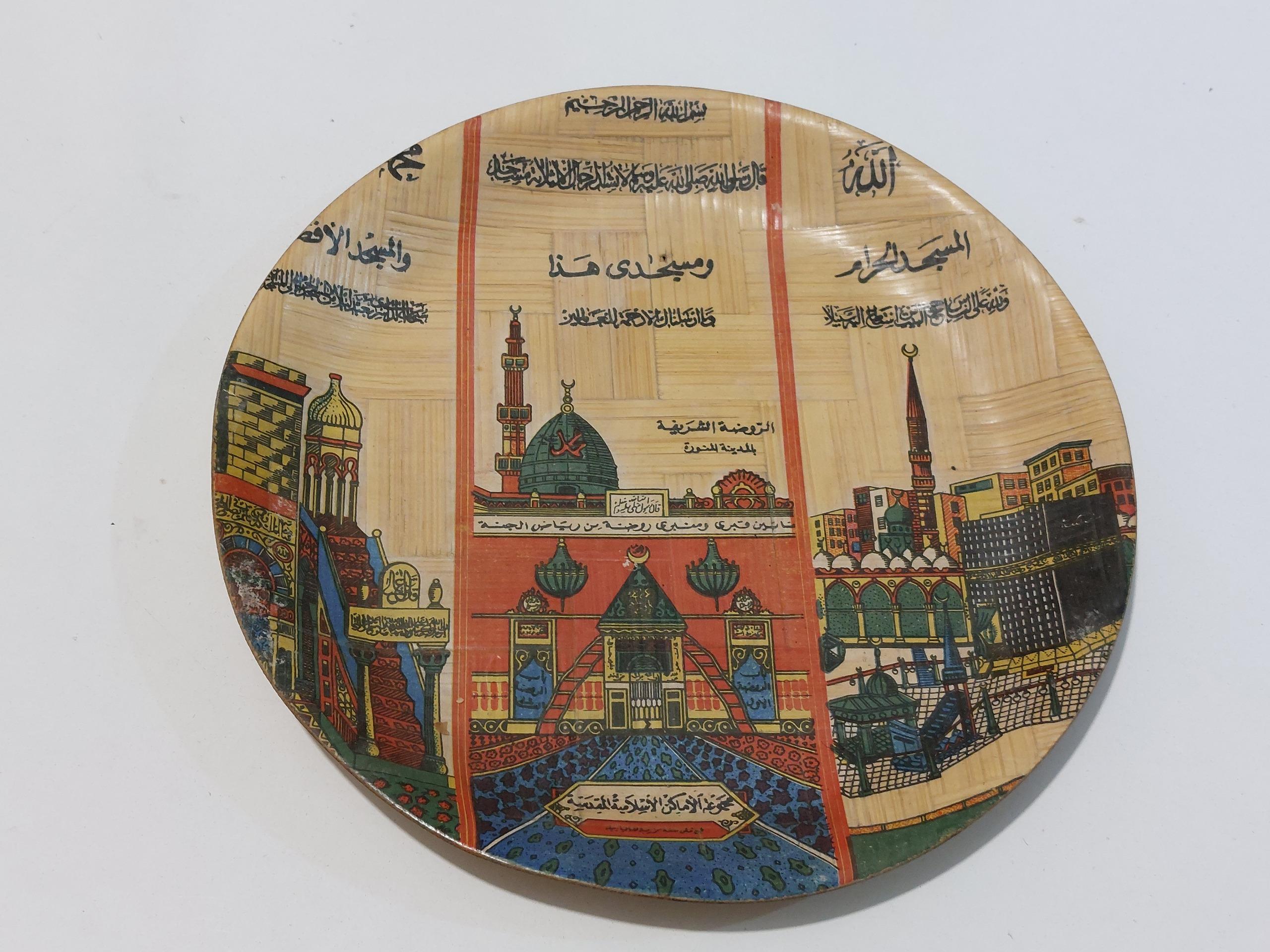 دیوارکوب قدیمی بامبو دکوری با طرح مکان های مقدس