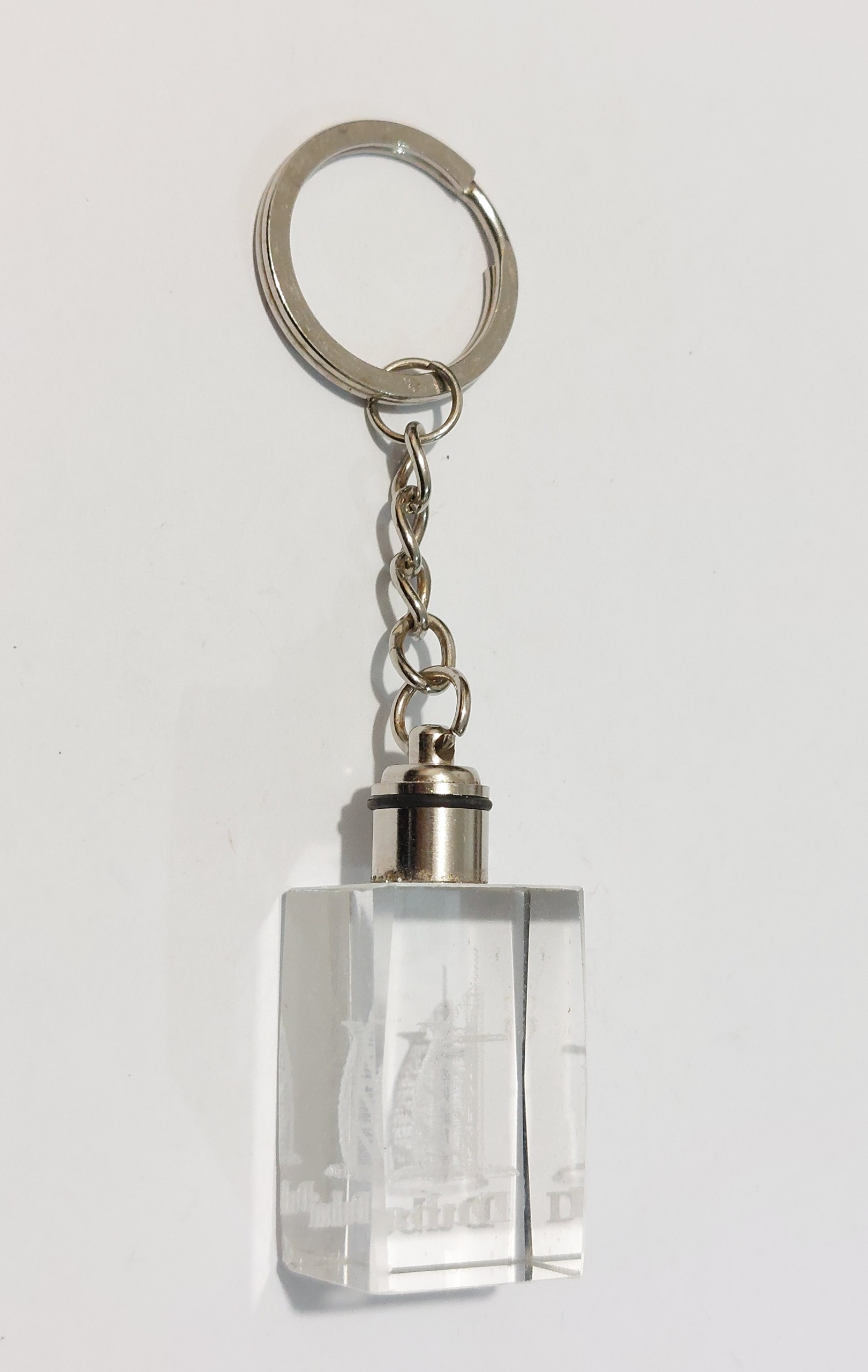 جاکلیدی کریستال با طرح جاذبههای دبی DUBAI