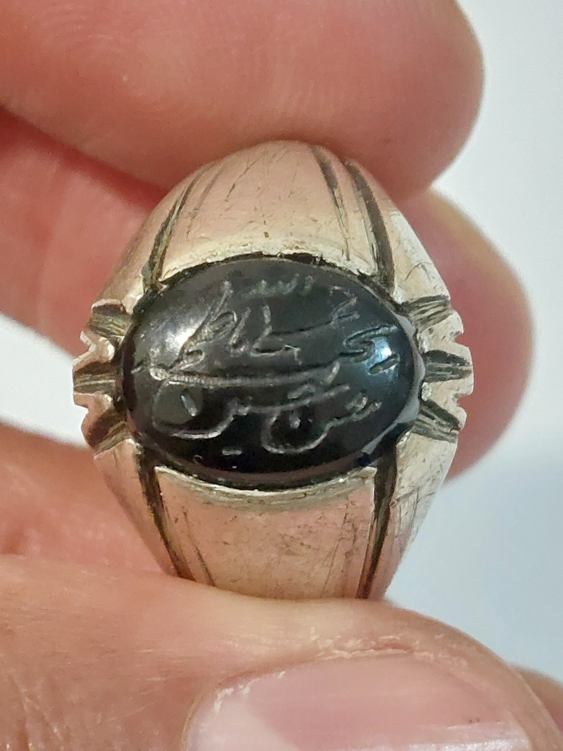 انگشتر نقره کلکسیونی با نگین خطی پنج تن