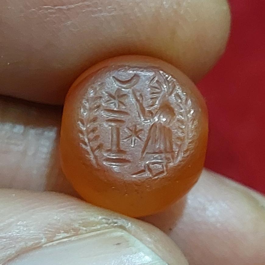 مهر و نشان قدیمی موبد و آتشکده