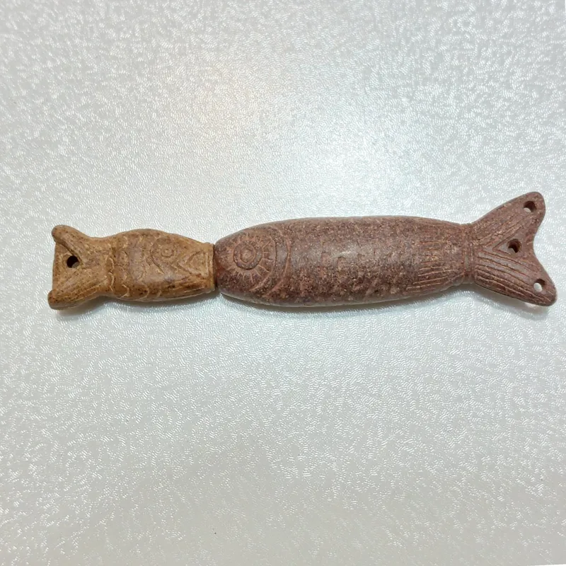 نماد عشق و محبت قدمت بالا