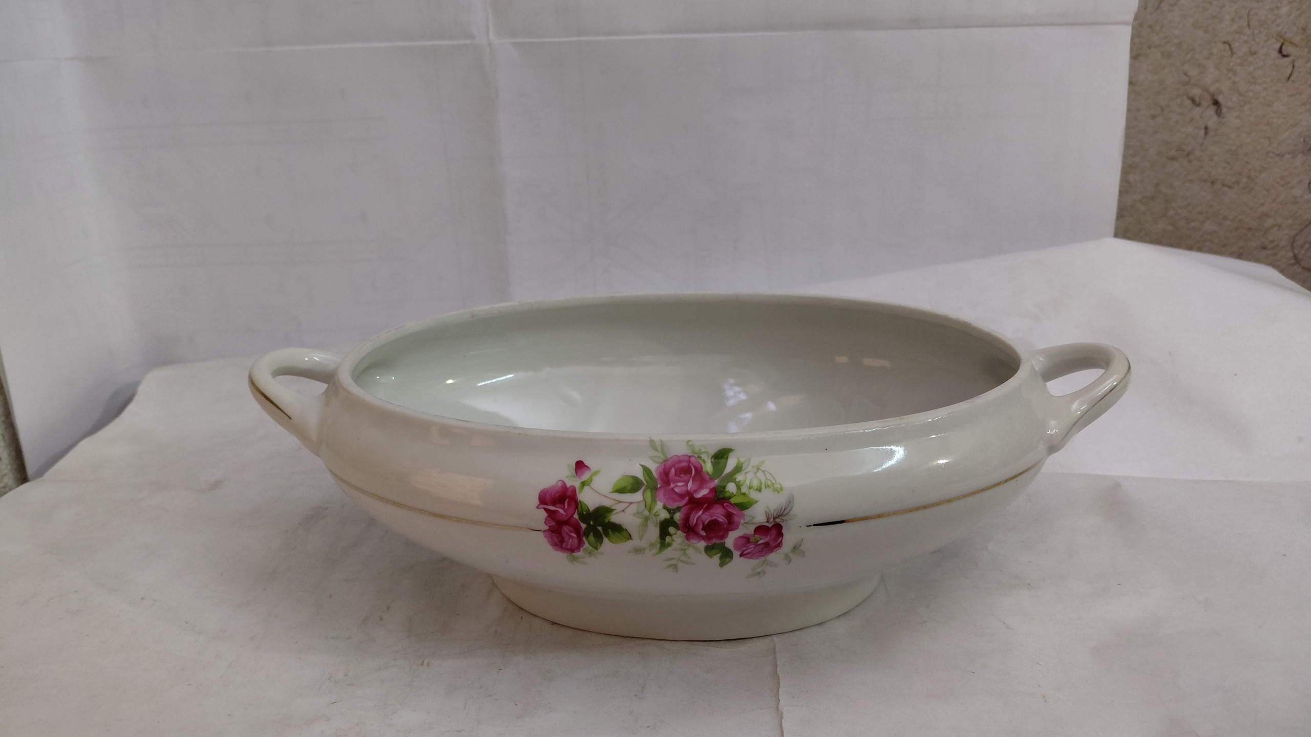 سوپ خوری گل سرخی