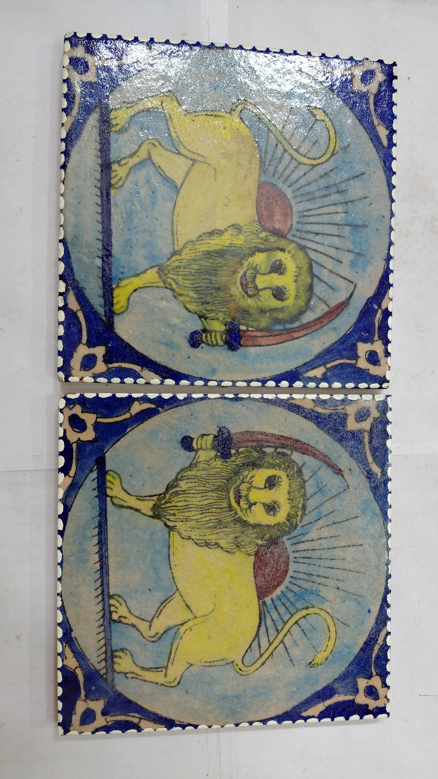 کاشی نقاشی دار