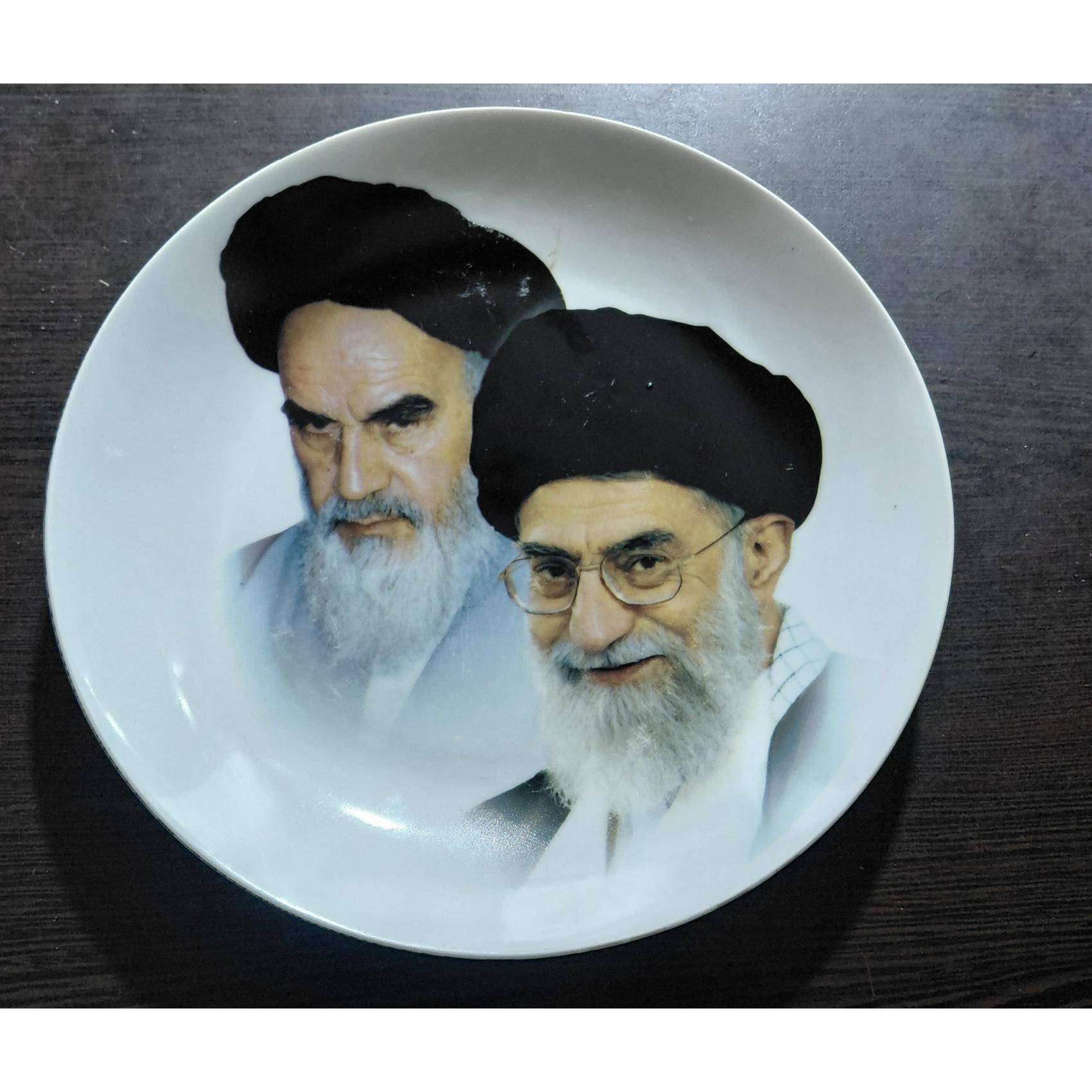 بشقاب دیوار کوب