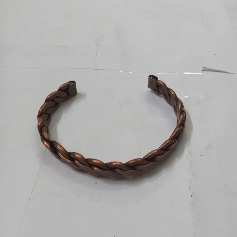 دستبند مسی جوندار