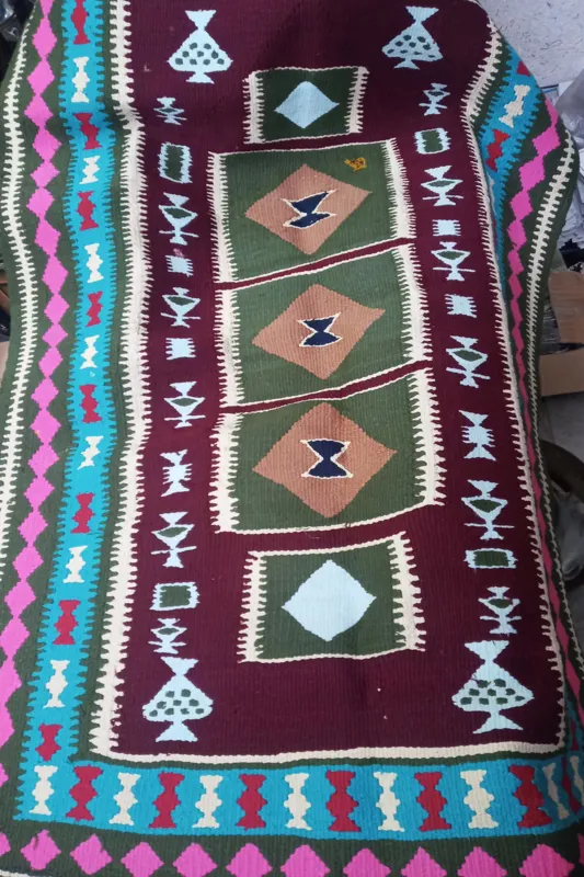 گلیم دستباف ایرانی