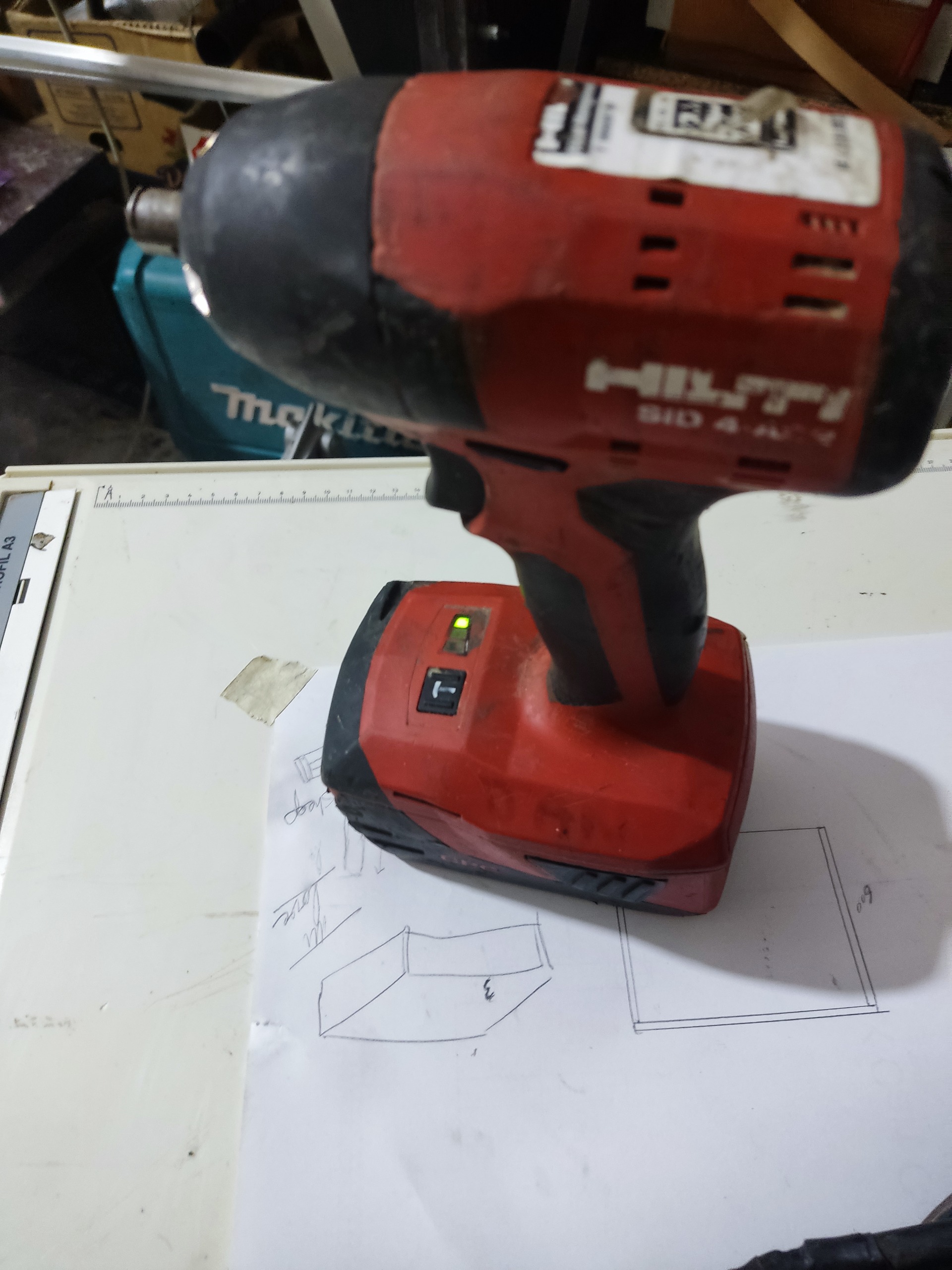 بکس شارژی کوچک (ایمپکت) برند هیلتی اصلی