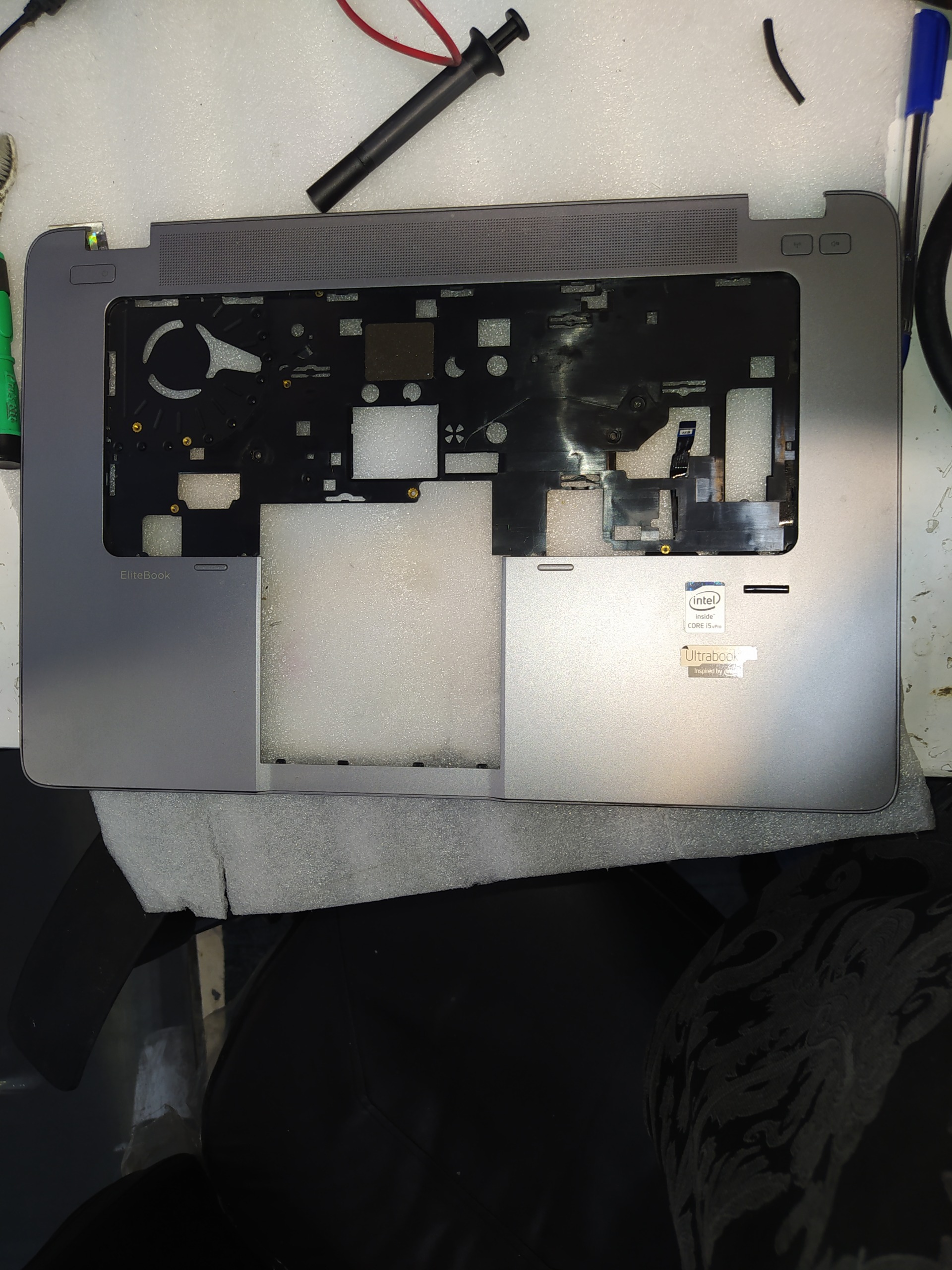 قاب c hp 850 g1