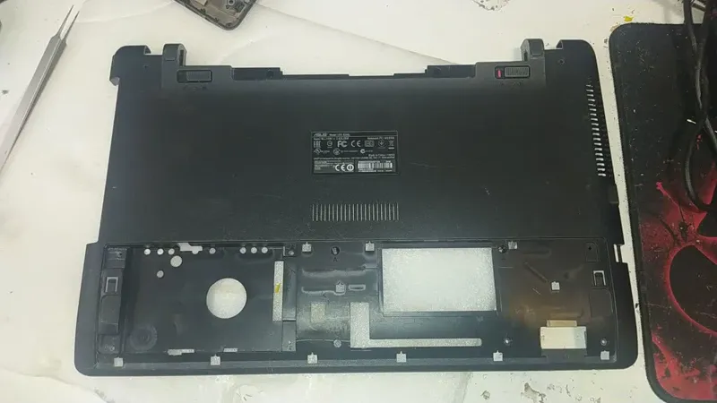 قاب کف asus x550l